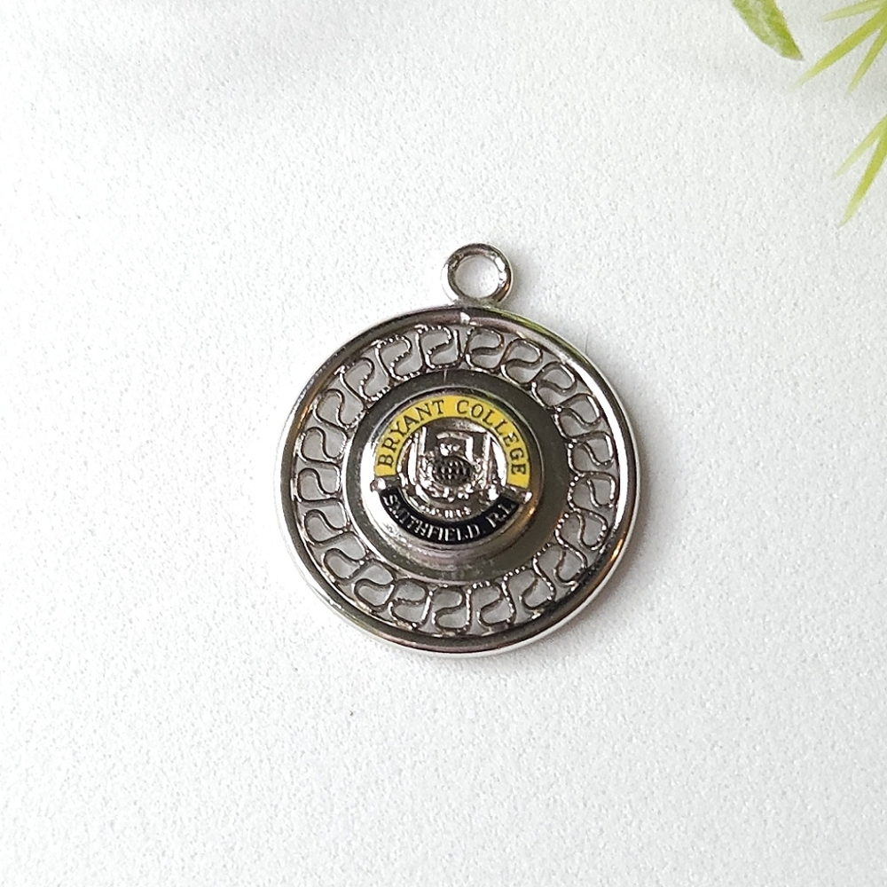 Lindor Sterling Silver Bryant College Smithfield RI Pendant Charm Round Filigree